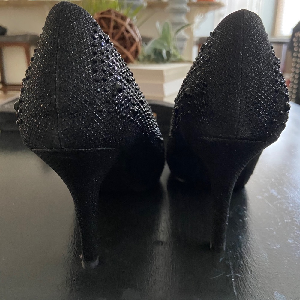 Heels - Picture 4 of 5